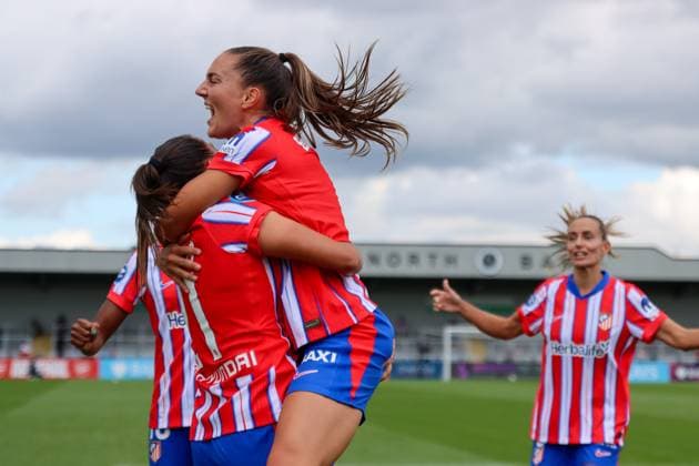 Borenhamwood, London, England, 4th September 2024: Players of Atletico Madrid celebrate Fiamma Benitez (21 Atletico Madrid) scoring during the UEFA Champions League Round 1 match between Atlectio Madrid and Rosenborg BK Kvinner on Wednesday 4th September 2024 at Meadow Park Stadium, Borenhamwood, London, England. (Claire Jeffrey SPP) Copyright: xClairexJeffrey SPPx spp-en-ClJe-CJ-SPP-FOOTBALL-ATLvROS019
