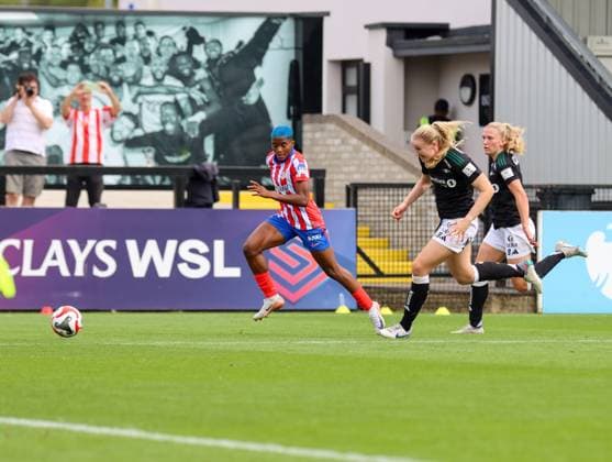 Borenhamwood, London, England, 4th September 2024: Rasheedat Buzado Ajibade (16 Atletico Madrid) charges toward goal during the UEFA Champions League Round 1 match between Atlectio Madrid and Rosenborg BK Kvinner on Wednesday 4th September 2024 at Meadow Park Stadium, Borenhamwood, London, England. (Claire Jeffrey SPP) Copyright: xClairexJeffrey SPPx spp-en-ClJe-CJ-SPP-FOOTBALL-ATLvROS035