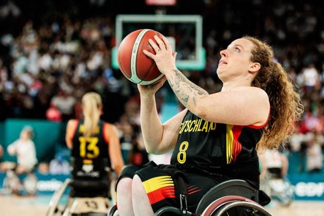 Paris 2024 Paralympics Wheelchair basketball quarter-finals Canada Germany Women, 04 09 2024 PARIS, FRANCE 04 September Wheelchair basketball quarter-finals Canada Germany Women, Paris 2024 Paralympics on 04 09 2024 at the Bercy Arena in Paris France Vanessa Erskine Germany, 8 in the litter Copyright: xBEAUTIFULxSPORTS Wunderlx