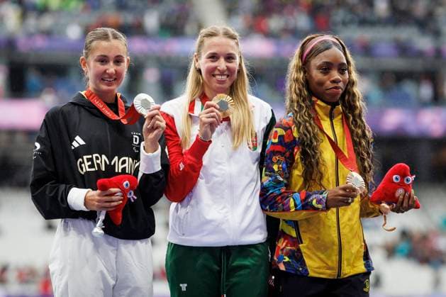 Paralympics Para Athletics Paris, 05 09 2024 Surprise Silver MOOS Nele T38 GER Para Athletics , long jump, Paralympics Para Athletics on 05 09 2024 at the Stade de France in Paris France GOLD goes to EKLER Luca T38 HUN , BRONZE PALOMEQUE MORENO Karen Tatiana T38 COL Copyright: xBEAUTIFULxSPORTS AxelxKohringx
