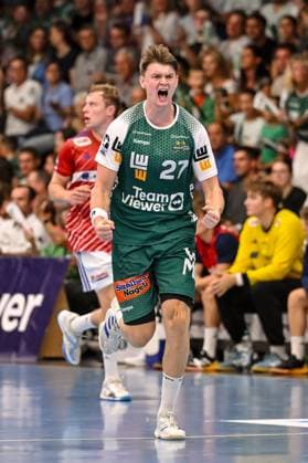 Goeppingen, Germany, 06 09 24 Oskar Sunnefeldt FRISCH AUF Göppingen gestures during the Daikin Handball Bundesliga match between FRISCH AUF Goeppingen vs Handball Sport Verein Hamburg at EWS Arena on 06 September 2024 in Goeppingen, Germany Photo by Harry Langer DeFodi Images Goeppingen, Germany, 06 09 24 Oskar Sunnefeldt FRISCH AUF Goeppingen gestures during the Daikin Handball Bundesliga match between FRISCH AUF Goeppingen vs Handball Sport Verein Hamburg at EWS Arena on September 6, 2024 in Goeppingen, Germany Photo by Harry Langer DeFodi Images Photo by Harry Langer DeFodi Images Defodi 541 FAGHSV240906 008 Defodi-541