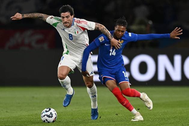 Db Parigi (Francia) 06 09 2024 - Nations League Francia-Italia foto Daniele Buffa Image nella foto: Sandro Tonali-Michael Olise 