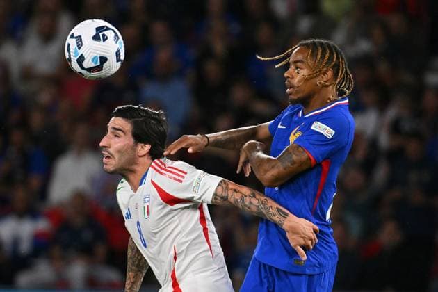 Dc Parigi (Francia) 06 09 2024 - Nations League Francia-Italia foto Domenico Cippitelli Image nella foto: Sandro Tonali-Bradly Barcola 