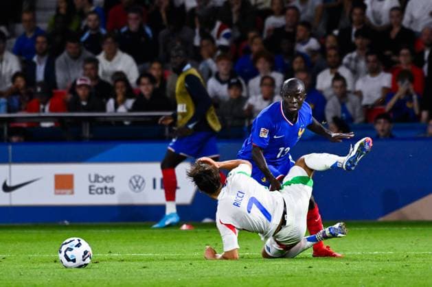 N Golo Kante ( 13 - France ) and Ricci ( 7 - Italy ) during the Nations League match between France and Italy at Parc des Princes on September 06, 2024 in Paris, France. ( Photo by federico pestellini panoramic ) - FOOTBALL : France vs Italie - Ligue des Nations - 06 09 2024 FedericoPestellini Panoramic 