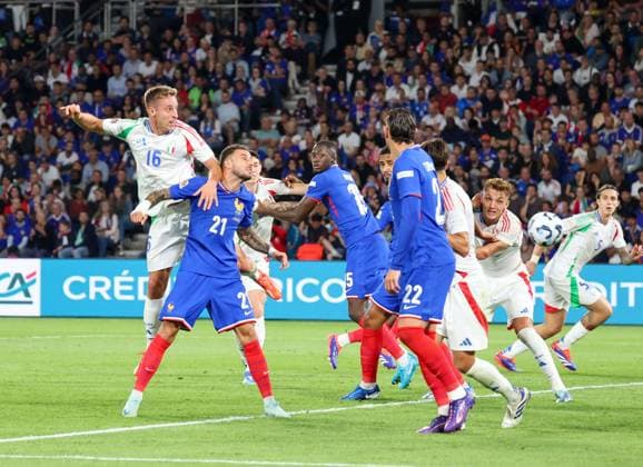 September 6, 2024, Parigi, Parigi, Francia: During the first match of National League 06 09 2024 Football match between France vs Italy at the Parc des Princes stadium in Paris in Davide Frattesi Parigi Francia - ZUMAs236 20240906_aap_s236_023 Copyright: xFabioxSassox