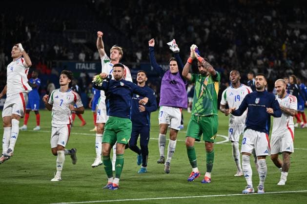 Db Parigi (Francia) 06 09 2024 - Nations League Francia-Italia foto Daniele Buffa Image nella foto: esultanza a fine gara Italia 