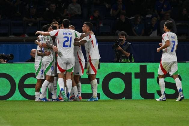 - UEFA Nations League - France vs Italy Federico Dimarco (ITA) celebrates after scoring the gol of 1-1 during the UEFA National League Matchday 1 match between France and Italy at the Parc des Princes Stadium on September 6, 2024 in Paris, France. Paris France  Copyright: xIPAxSport ABACAx