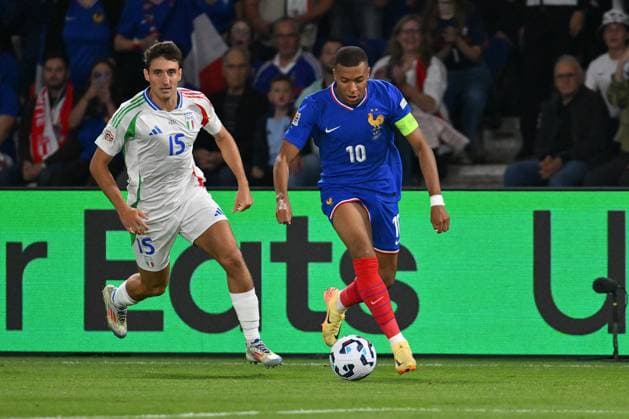 - UEFA Nations League - France vs Italy Andrea Cambiaso (ITA) and Kylian Mbappe (FRA) during the UEFA National League Matchday 1 match between France and Italy at the Parc des Princes Stadium on September 6, 2024 in Paris, France. Paris France  Copyright: xIPAxSport ABACAx