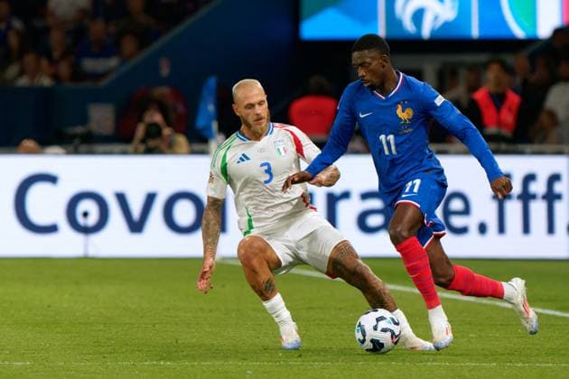 - UEFA Nations League - France vs Italy Federico Dimarco of Italy in action against Ousmane Dembele of France during France vs Italy, Football UEFA Nations Leage match in Paris, France, September 06 2024 Paris France  Copyright: xIPAxSport ABACAx