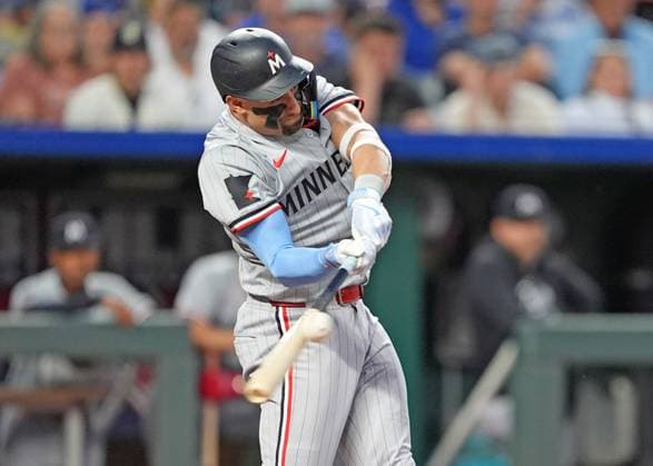 SEP 6, 2024: Minnesota Twins third base Royce Lewis (23) makes contact with a pitch at Kauffman Stadium Kansas City, Missouri. CSM. Kansas City United States - ZUMAc04_ 20240906_zma_c04_038 Copyright: xJonxRobichaudx