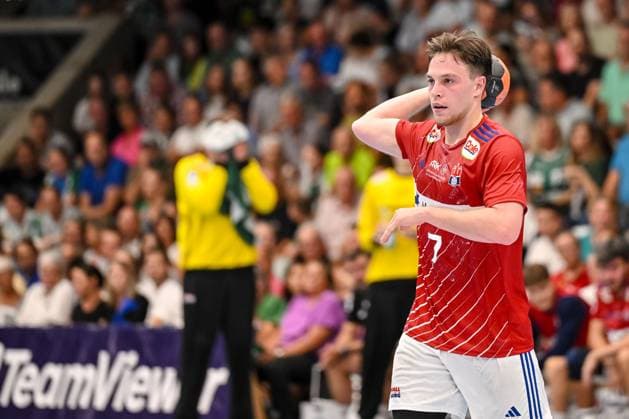 Goeppingen, Germany, 06 09 24 Victor Klöve FRISCH AUF Göppingen in action, on the ball, single action during the Daikin Handball Bundesliga match between FRISCH AUF Goeppingen vs Handball Sport Verein Hamburg at EWS Arena on 06 September 2024 in Goeppingen, Germany Photo by Harry Langer DeFodi Images Goeppingen, Germany, 06 09 24 Victor Klöve FRISCH AUF Göppingen controls the Ball during the Daikin Handball Bundesliga match between FRISCH AUF Goeppingen vs Handball Sport Verein Hamburg at EWS Arena on September 6, 2024 in Goeppingen, Germany Photo by Harry Langer DeFodi Images Photo by Harry Langer DeFodi Images Defodi 541 FAGHSV240906 135 Defodi-541