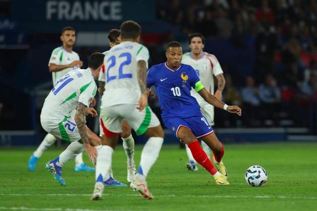 France v Italy - UEFA Nations League 2024 25 League A Group A2 Sebastien Muylaert MAXPPP - Paris 06 09 2024 Kylian Mbappe 10 of France during the UEFA Nations League 2024 25 League A Group A2 match between France and Italy at Parc des Princes in Paris, France. 06.09.2024 Paris France  Copyright: xMAXPPPxSébastienxMuylaertx LTG202409074669 LTG202409074669