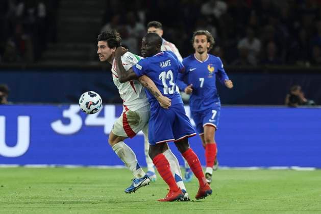 France v Italy - UEFA Nations League 2024 25 League A Group A2 Sebastien Muylaert MAXPPP - Paris 06 09 2024 N Golo Kante 13 of France during the UEFA Nations League 2024 25 League A Group A2 match between France and Italy at Parc des Princes in Paris, France. 06.09.2024 Paris France  Copyright: xMAXPPPxSébastienxMuylaertx LTG202409074672 LTG202409074672