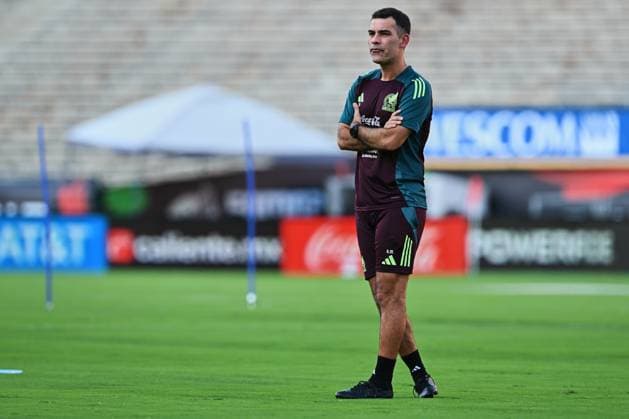 RECORD DATE NOT STATED Seleccion Mexicana 2024 Mexico Team Training Session Rafael Marquez Assistant coach during the Mexican national team, Nationalteam (Mexico) Training Session prior to the friendly preparation match against New Zealand, at Rose Bowl Stadium, on September 06, 2024, Pasadena, Los Angeles California, United States. PASADENA LOS ANGELES CALIFORNIA UNITED STATES  Copyright: xJorgexMartinezx 20240906202048_SNM_MEX_TRAIN_MARQUEZ5