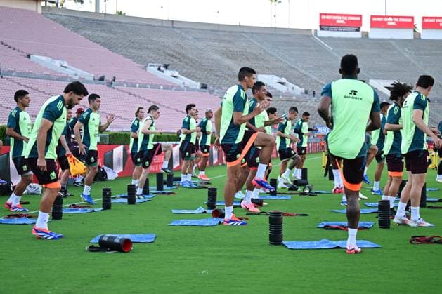 RECORD DATE NOT STATED Seleccion Mexicana 2024 Mexico Team Training Session Henry Martin during the Mexican national team, Nationalteam (Mexico) Training Session prior to the friendly preparation match against New Zealand, at Rose Bowl Stadium, on September 06, 2024, Pasadena, Los Angeles California, United States. PASADENA LOS ANGELES CALIFORNIA UNITED STATES  Copyright: xJorgexMartinezx 20240906202503_SNM_MEX_TRAIN_MARTIN18