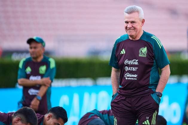 Football, Mexico national team, Press conference and training