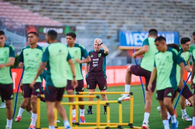 RECORD DATE NOT STATED Seleccion Mexicana 2024 Mexico Team Training Session Javier Aguirre head coach during the Mexican national team, Nationalteam (Mexico) Training Session prior to the friendly preparation match against New Zealand, at Rose Bowl Stadium, on September 06, 2024, Pasadena, Los Angeles California, United States. PASADENA LOS ANGELES CALIFORNIA UNITED STATES  Copyright: xJONATHANxDUENASx 20240906203359_SNM_MEX_TRAIN_AGUIRRE52