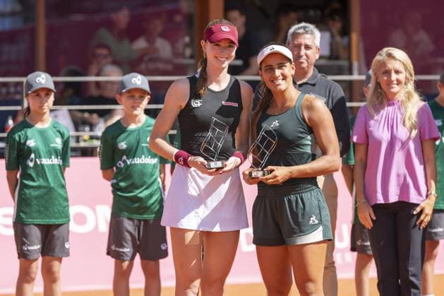 Montreux: Montreux Switzerland, 09 07 2024: doubles second place award winners Simona Waltert (SWI) and Maria Lourdes Carle (ARG) during WTA, Tennis Damen 125 Montreux Nestle Open 2024 semi finales seventh day at Montreux Tennis Club. during WTA 125 Montreux Nestle Open, International Tennis match in Montreux, Switzerland, September 07 2024 - Internazionali di Tennis - WTA 125 Montreux Nestle Open  - ZUMAp169 20240907_zsa_p169_485 Copyright: xPatrickxDancel IPAxSportx