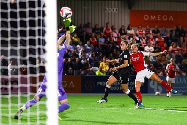 Arsenal vs. Rosenborg 07. September 2024, London UEFA Womens Champions League Qualifier Arsenal vs. Rosenborg Frida Maanum von Arsenal hat einen Schuss abgewehrt Foto Jacques Feeney Offside London UK  Copyright: xJacquesxFeeneyx xOffsidexOffside