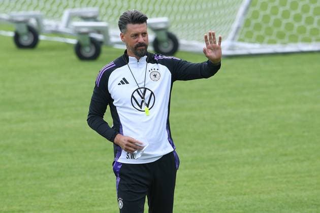 Football, Sandro Wagner quits as assistant coach of the national team, archive pictures