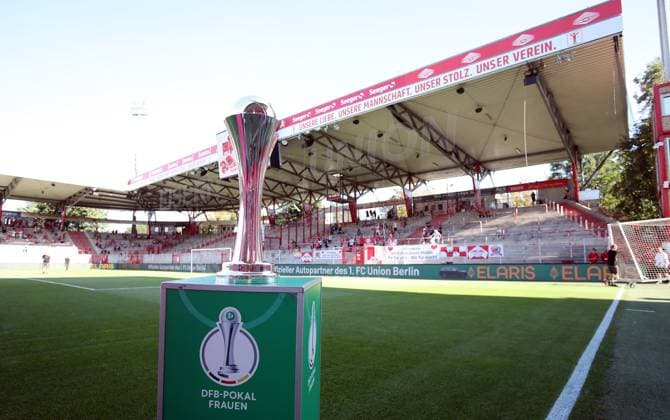 Cup, Trophy, Object at the Stadion an der Alten Försterei AF Sports venue overview Sports Football Soccer Women DFB Pokal 2 Round Season 2024 2025 08 09 2024 1 FC Union Berlin vs RB Leipzig RBL DFL regulations prohibit any use of photographs as image sequences and or quasi video