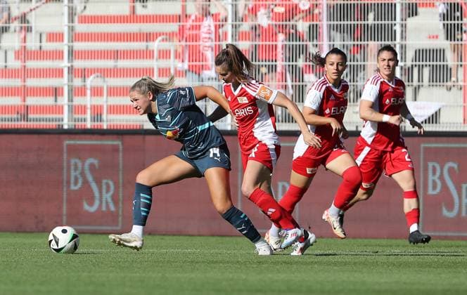 Marleen Schimmer in a duel with Marie Becker Action match scene Sport Football Soccer Women DFB Cup 2nd round Season 2024 2025 08 09 2024 1 FC Union Berlin vs RB Leipzig RBL DFL regulations prohibit any use of photographs as image sequences and or quasi video