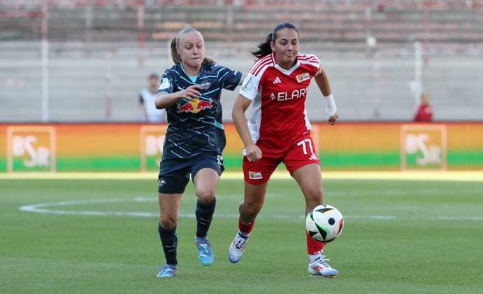 Lou Ann Joly, Athanasia Moraitou duel match scene action sport soccer soccer women DFB Pokal 2 round season 2024 2025 08 09 2024 1 FC Union Berlin vs RB Leipzig RBL DFL regulations prohibit any use of photographs as image sequences and or quasi video