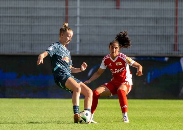 Soccer, Women, Season 2024 2025, DFB Cup 2 Round , 1 FC Union Berlin RB Leipzig, f l Marlene Müller RB Leipzig , Fatma Sakar 1 Women 1 FC Union , 08 09 2024, Copyright: xMatthiasxKochx