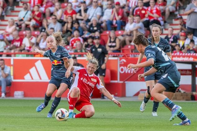 Soccer, Women, Season 2024 2025, DFB Cup 2 Round , 1 FC Union Berlin RB Leipzig, f l Victoria Krug RB Leipzig , Dina Orschmann 1 Women 1 FC Union , 08 09 2024, Copyright: xMatthiasxKochx