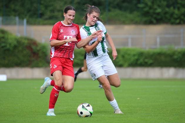 Mönchengladbach, Germany 08 September 2024 DFB Pokal Women 2024 2025 Borussia Mönchengladbach vs 1 FC Köln In the picture from left in duel Sara Agrez 1 FC Köln and Kiki Scholten Borussia Mönchengladbach DFB regulations prohibit any use of photographs as image sequences and or quasi video Grenzlandstadion Nordrhein Westfalen Copyright: xFotostandx xVanxderxVeldenx