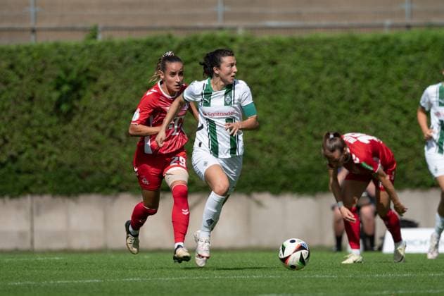 Kristina Bartsch (22 Moenchengladbach) controls the ball during the DFB-Pokal game between Borussia Moenchengladbach and 1. FC Koeln at the Grenzlandstadion in Moenchengladbach, Germany (Martin Pitsch SPP) Copyright: xMartinxPitsch SPPx spp-en-MaPi-20240908_NIKON Z 6_20240908_BMGvKOE_DSC5394