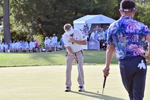 JENNINGS, MO - SEPTEMBER 08: Golfer Bernhard Langer putts on the 18 green during a one-hole playoff during the final round of the Ascension Charity Classic on September 08, 2024, at Norwood Hills Country Club in Jennings, MO. (Photo by Keith Gillett Icon Sportswire) GOLF: SEP 08 PGA, Golf Herren TOUR Champions Ascension Charity Classic EDITORIAL USE ONLY Icon240908540