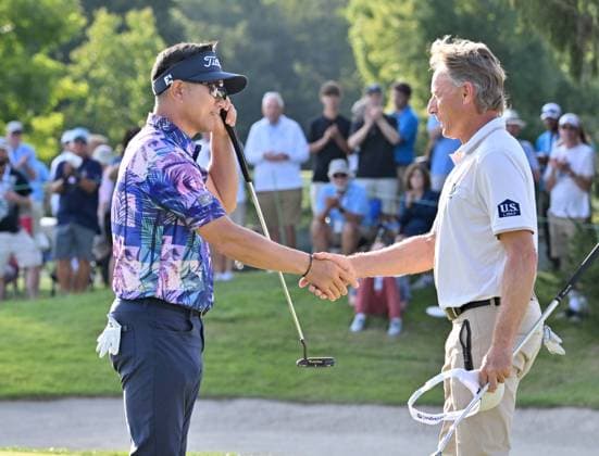 Bilder des Jahres 2024, Sport 09 September Sport Themen der Woche KW36 Sport Bilder des Tages JENNINGS, MO - SEPTEMBER 08: Golfer Bernhard Langer (right) congratulates golfer Y.E. Yang after he won a one-hole playoff to win the Ascension Charity Classic on September 08, 2024, at Norwood Hills Country Club in Jennings, MO. (Photo by Keith Gillett Icon Sportswire) GOLF: SEP 08 PGA, Golf Herren TOUR Champions Ascension Charity Classic EDITORIAL USE ONLY Icon240908548