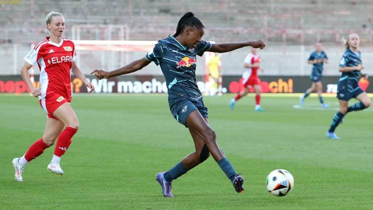 Lydia Andrade on the ball single image cropping action sport soccer soccer women DFB Pokal 2 round season 2024 2025 08 09 2024 1 FC Union Berlin vs RB Leipzig RBL DFL regulations prohibit any use of photographs as image sequences and or quasi video