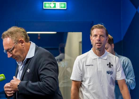 09 09 2024, xfux, Soccer 2 Bundesliga, SV Darmstadt 98 Press Conference Presentation of Coach Florian Kohfeldt, emspor, f l President President Klaus Ruediger Rüdiger Fritsch SV Darmstadt 98 , Coach Florian Kohfeldt SV Darmstadt 98 DFL DFB REGULATIONS PROHIBIT ANY USE OF PHOTOGRAPHS as IMAGE SEQUENCES and or QUASI VIDEO Licensing of the photographic work to and or by SV Darmstadt 1898 e V and subsidiaries is not permitted No release of or sale to SV Darmstadt 1898 e V Darmstadt