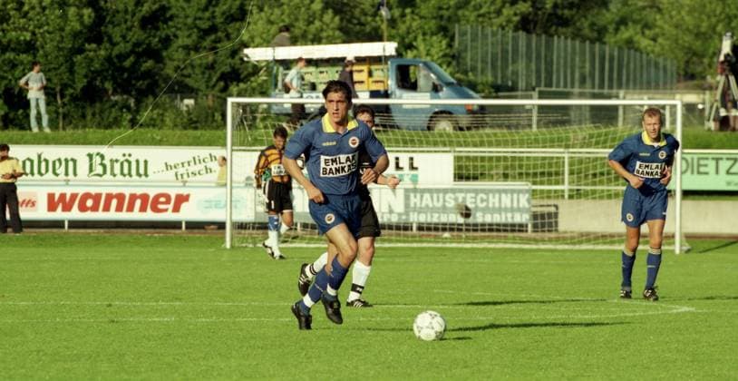 01.07.97 VfL Kirchheim - Fenerbahce Istanbul Deutschland, Kirchheim, 01.07.1997, Fussball, Testspiel, VfL Kirchheim - Fenerbahce Istanbul: Tayfun Korkut (Fenerbahce Istanbul). *** 01 07 97 VfL Kirchheim Fenerbahce Istanbul Germany, Kirchheim, 01 07 1997, Soccer, Test match, VfL Kirchheim Fenerbahce Istanbul Tayfun Korkut Fenerbahce Istanbul