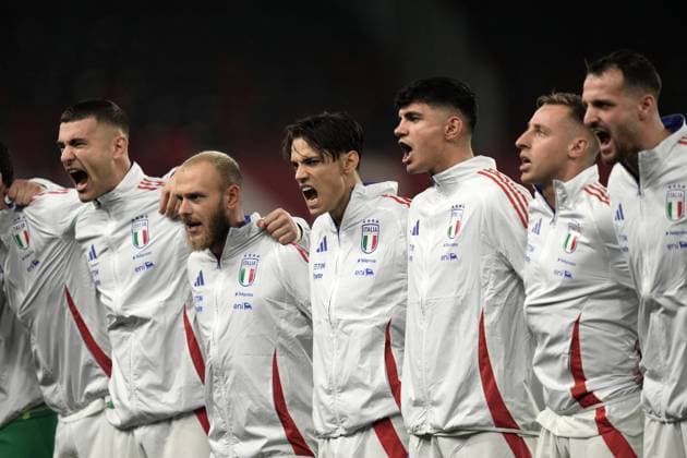 Sport Bilder des Tages Italy s Samuele Ricci and the players of Italy during the Uefa Nations League 24-25 soccer match between Israel and Italy (group B) at the Bozsik Arena, Budapest, Hungary - September 9, 2024. - Soccer .  Copyright: xMassimoxPaolone LaPressex