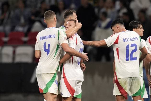 Italy s Davide Frattesi celebrates after scoring the 1-0 goal for his team during the Uefa Nations League 24-25 soccer match between Israel and Italy (group B) at the Bozsik Arena, Budapest, Hungary - September 9, 2024. - Soccer .  Copyright: xMassimoxPaolone LaPressex