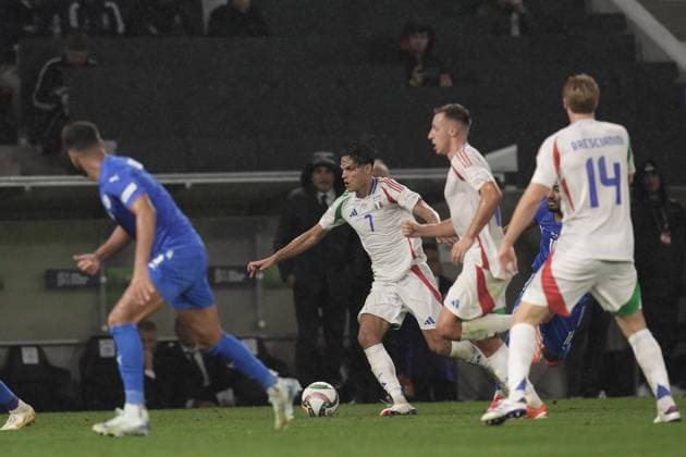Italy s Samuele Ricci during Italy warm up during the Uefa Nations League 24-25 soccer match between Israel and Italy (group B) at the Bozsik Arena, Budapest, Hungary - September 9, 2024. - Soccer .  Copyright: xMassimoxPaolone LaPressex