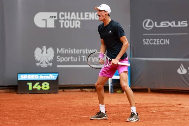 SZCZECIN, 10.09.2024 TURNIEJ TENISA ZIEMNEGO ATP, Tennis Herren CHALLENGER INVEST IN SZCZECIN OPEN 2024 NZ RADOSC GABRIELA DEBRU PO WYGRANIU MECZU GABRIEL DEBRU CELEBRATES AFTER WINNING THE MATCH POINT KRZYSZTOF CICHOMSKI NEWSPIX.PL --- Newspix.pl POLAND OUT!  240910KCI035
