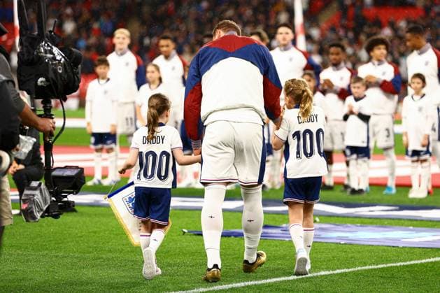 Harry Kane of England walks out with their children ahead of their 100th cap for the England men s national team, Nationalteam England v Finland, UEFA Nations League, League B, Group 2, Football, Wembley Stadium, London, UK, 10 Sep 2024 EDITORIAL USE ONLY No use with unauthorised audio, video, data, fixture lists, club league logos or live services. Online in-match use limited to 120 images, no video emulation. No use in betting, games or single club league player publications.  Copyright: xKieranxMcManus Shutterstockx 14706825ba