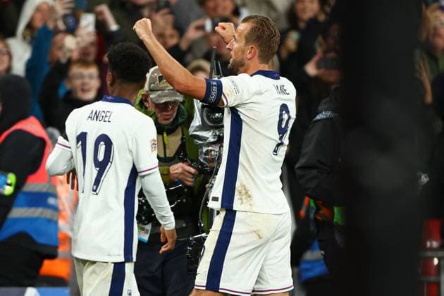 Harry Kane of England celebrates scoring the opening goal for their side with their teammates on their 100th England cap England v Finland, UEFA Nations League, League B, Group 2, Football, Wembley Stadium, London, UK, 10 Sep 2024 EDITORIAL USE ONLY No use with unauthorised audio, video, data, fixture lists, club league logos or live services. Online in-match use limited to 120 images, no video emulation. No use in betting, games or single club league player publications.  Copyright: xKieranxMcManus Shutterstockx 14706825cl