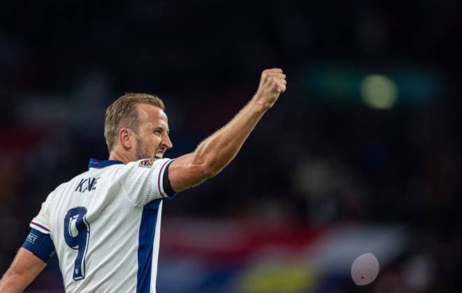 (240911) -- LONDON, Sept. 11, 2024 -- Harry Kane of England celebrates his second goal during the UEFA Nations League Group B2 match between England and Finland in London, Britain, Sept. 10, 2024. (SP)BRITAIN-LONDON-UEFA NATIONS LEAGUE-ENGLAND VS FINLAND LixYing 