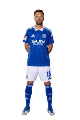 Fußball, GER, 2. BL Saison 2024 2025, FC Schalke 04, Porträttermin, Kenan Karaman Copyright: FC Schalke 04