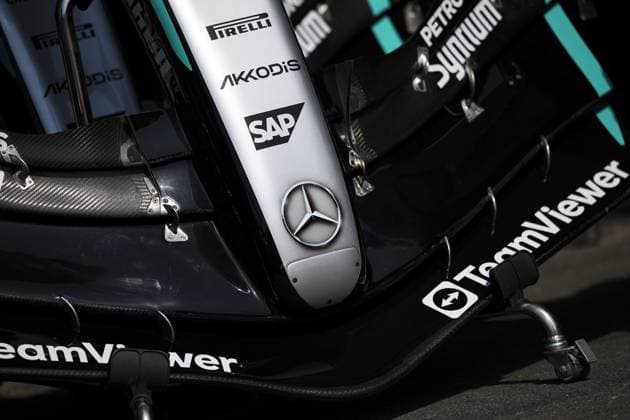 Mercedes AMG F1 Team W15, mechanical detail front wing during the Formula 1 Azerbaijan Grand Prix 2024, 17th round of the 2024 Formula One World Championship, WM, Weltmeisterschaft from September 13 to 15, 2024 on the Baku City Circuit, in Baku, Azerbaijan - F1 - AZERBAIJAN GRAND PRIX 2024 DPPI Panoramic  240912_R17_AZERBAIJAN_DP_EA019612