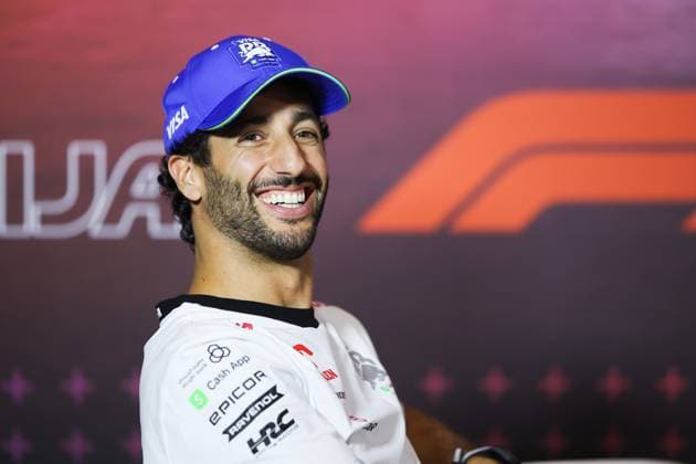 RICCIARDO Daniel (aus), Visa Cash App RB F1 Team VCARB 01, portrait during the Formula 1 Azerbaijan Grand Prix 2024, 17th round of the 2024 Formula One World Championship, WM, Weltmeisterschaft from September 13 to 15, 2024 on the Baku City Circuit, in Baku, Azerbaijan - F1 - AZERBAIJAN GRAND PRIX 2024 DPPI Panoramic  240912_R17_AZERBAIJAN_DP_EA010052