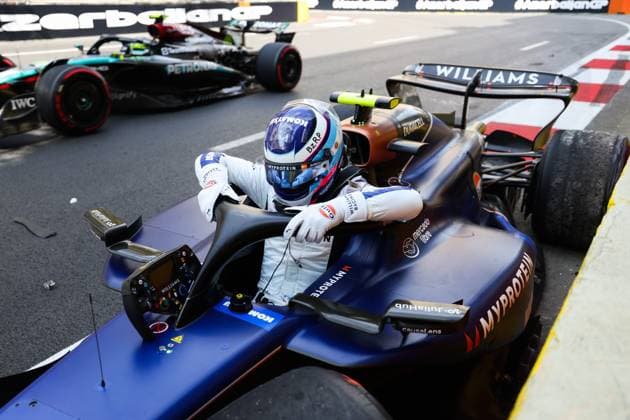 43 COLAPINTO Franco (arg), Williams Racing FW46, action, crash, accident, during the Formula 1 Azerbaijan Grand Prix 2024, 17th round of the 2024 Formula One World Championship, WM, Weltmeisterschaft from September 13 to 15, 2024 on the Baku City Circuit, in Baku, Azerbaijan - F1 - AZERBAIJAN GRAND PRIX 2024 DPPI Panoramic  240913_R17_AZERBAIJAN_DP_FG0O6028