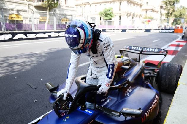43 COLAPINTO Franco (arg), Williams Racing FW46, action, crash, accident, during the Formula 1 Azerbaijan Grand Prix 2024, 17th round of the 2024 Formula One World Championship, WM, Weltmeisterschaft from September 13 to 15, 2024 on the Baku City Circuit, in Baku, Azerbaijan - F1 - AZERBAIJAN GRAND PRIX 2024 DPPI Panoramic  240913_R17_AZERBAIJAN_DP_FG0O6042