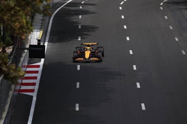 04 NORRIS Lando (gbr), McLaren F1 Team MCL38, action during the Formula 1 Azerbaijan Grand Prix 2024, 17th round of the 2024 Formula One World Championship, WM, Weltmeisterschaft from September 13 to 15, 2024 on the Baku City Circuit, in Baku, Azerbaijan - F1 - AZERBAIJAN GRAND PRIX 2024 DPPI Panoramic  240913_R17_AZERBAIJAN_DP_XB3_2624
