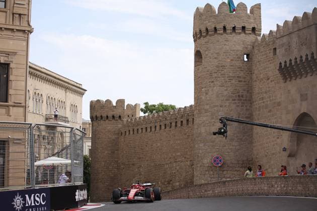 16 LECLERC Charles (mco), Scuderia Ferrari SF-24, action during the Formula 1 Azerbaijan Grand Prix 2024, 17th round of the 2024 Formula One World Championship, WM, Weltmeisterschaft from September 13 to 15, 2024 on the Baku City Circuit, in Baku, Azerbaijan - F1 - AZERBAIJAN GRAND PRIX 2024 DPPI Panoramic  240913_R17_AZERBAIJAN_DP_EA012224
